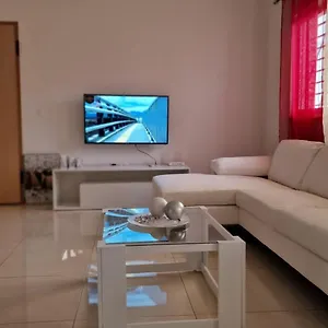  Appartement Casa De Ferias Com 2 Quartos Ou Aluguer Diaria